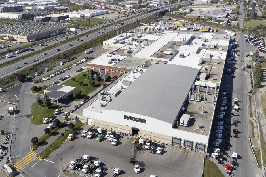 PACCAR Ste-Thérèse manufacturing plant, aerial view